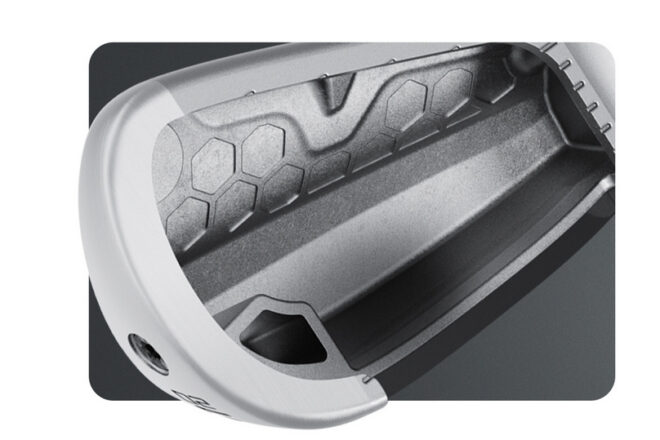 Blick ins Innere des TaylorMade P•DHY Driving-Iron