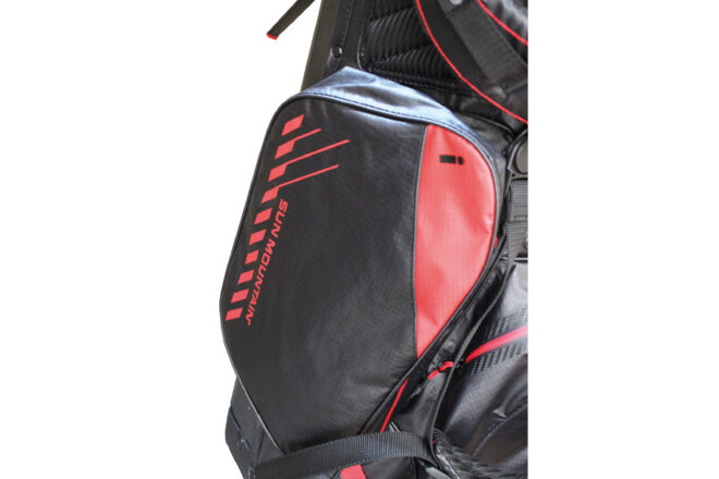 Das Sun Mountain Sport Fast WP Trage-Bag ist aus wasserdichten gefertigt