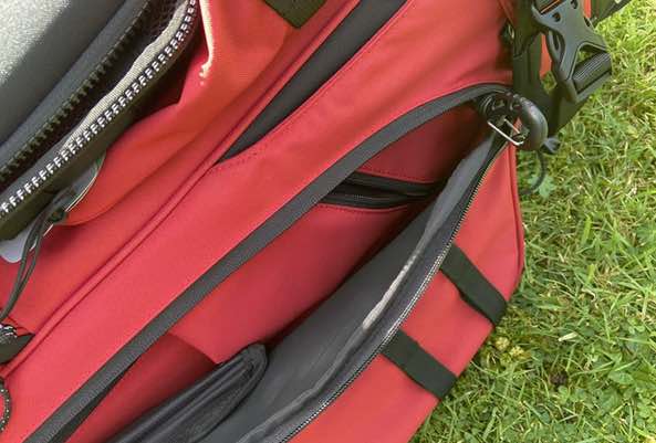 Golfbag Test: An dem Clip lässt sich ein Schlüssel befestigen